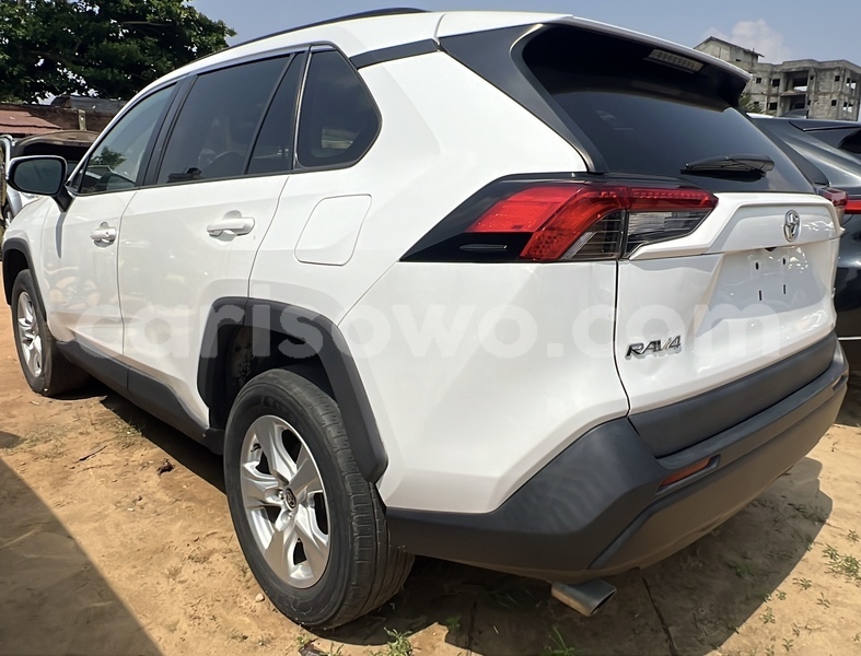 Big with watermark toyota rav4 benin cotonou 24217