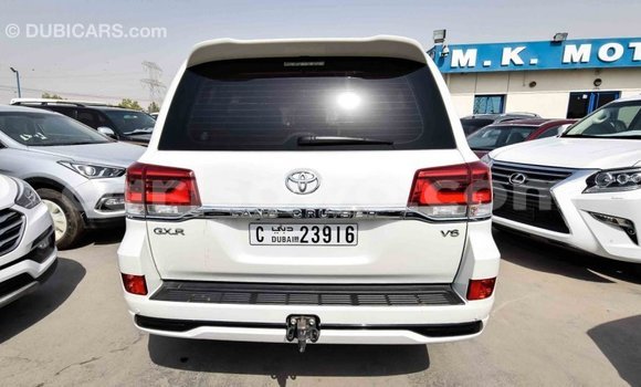 Ra Imported Toyota Land Cruiser funfun Ọkọ̀ in Import - Dubai ni Benin Ra Imported Toyota Land Cruiser funfun Ọkọ̀ in Import - Dubai ni Benin