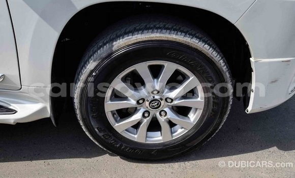 Ra Imported Toyota Land Cruiser funfun Ọkọ̀ in Import - Dubai ni Benin Ra Imported Toyota Land Cruiser funfun Ọkọ̀ in Import - Dubai ni Benin