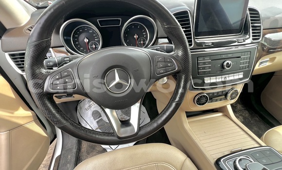 Acheter Occasion Voiture Mercedes-Benz GLE Coupe Blanc à Cotonou, Benin Acheter Occasion Voiture Mercedes-Benz GLE Coupe Blanc à Cotonou, Benin