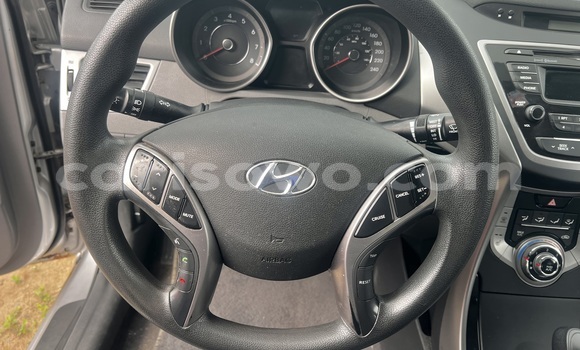 Acheter Occasion Voiture Hyundai Elantra Gris à Cotonou, Benin Acheter Occasion Voiture Hyundai Elantra Gris à Cotonou, Benin