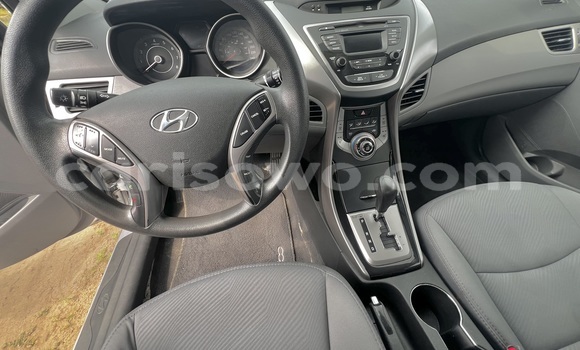 Acheter Occasion Voiture Hyundai Elantra Gris à Cotonou, Benin Acheter Occasion Voiture Hyundai Elantra Gris à Cotonou, Benin
