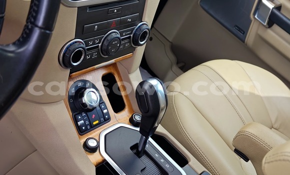 Acheter Occasion Voiture Land Rover Discovery Marron à Cotonou, Benin Acheter Occasion Voiture Land Rover Discovery Marron à Cotonou, Benin