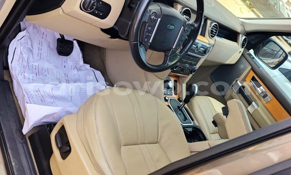 Acheter Occasion Voiture Land Rover Discovery Marron à Cotonou, Benin Acheter Occasion Voiture Land Rover Discovery Marron à Cotonou, Benin