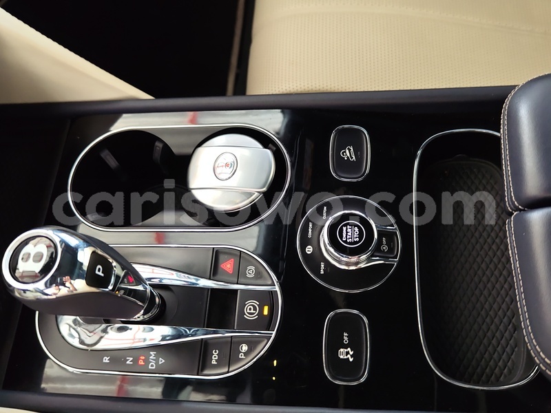 Big with watermark bentley bentayga benin cotonou 24228