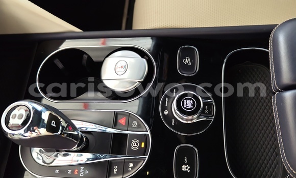 Acheter Occasion Voiture Bentley Bentayga Noir à Cotonou, Benin Acheter Occasion Voiture Bentley Bentayga Noir à Cotonou, Benin