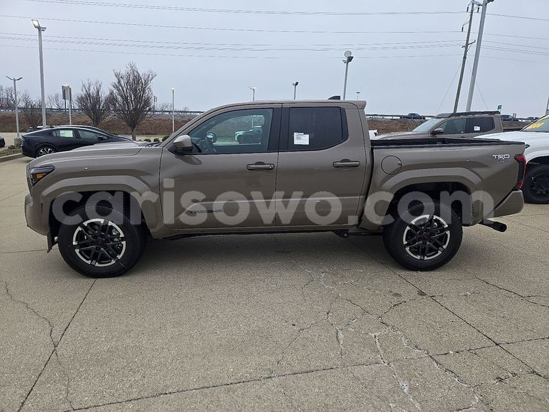 Big with watermark toyota tacoma benin cotonou 24231