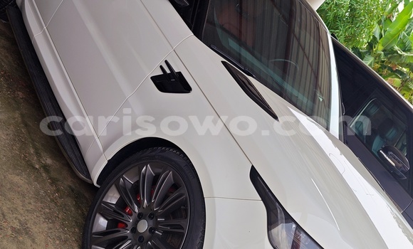 Acheter Occasion Voiture Land Rover Range Rover Sport Blanc à Cotonou, Benin Acheter Occasion Voiture Land Rover Range Rover Sport Blanc à Cotonou, Benin