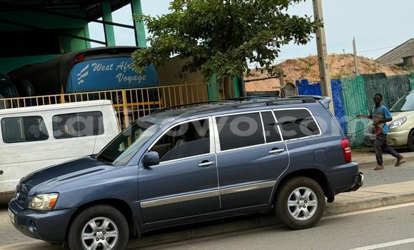Acheter Occasion Voiture Toyota Highlander Bleu à Cotonou, Benin