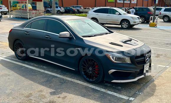 Sayi Na hannu Mercedes Viano Black Mota in Cotonou a Benin Sayi Na hannu Mercedes Viano Black Mota in Cotonou a Benin