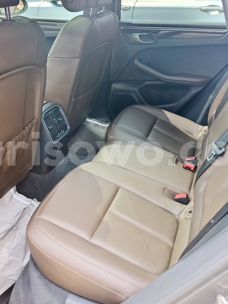 Big with watermark porsche macan benin cotonou 24241