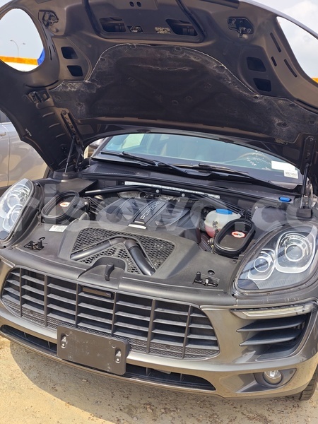 Big with watermark porsche macan benin cotonou 24241