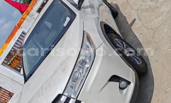 Acheter Occasion Voiture Toyota Highlander Blanc à Cotonou, Benin