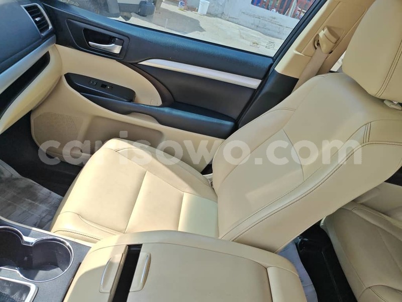 Big with watermark toyota highlander benin cotonou 24243