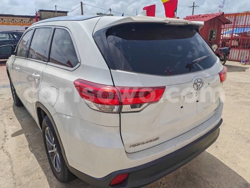 Big with watermark toyota highlander benin cotonou 24243