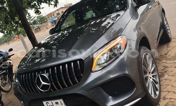 Acheter Occasion Voiture Mercedes-Benz GLE Gris à Cotonou, Benin
