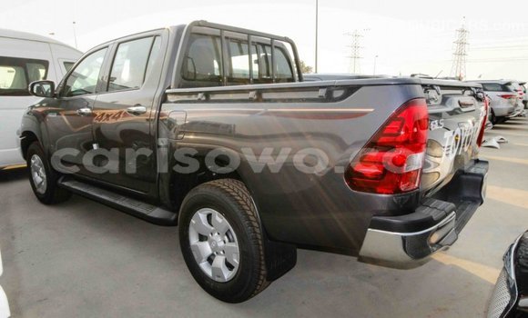 Sayi Imported Toyota Hilux Sauran Mota in Import - Dubai a Benin Sayi Imported Toyota Hilux Sauran Mota in Import - Dubai a Benin