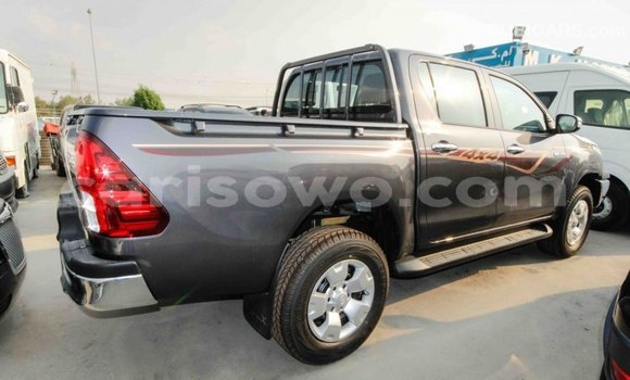 Sayi Imported Toyota Hilux Sauran Mota in Import - Dubai a Benin Sayi Imported Toyota Hilux Sauran Mota in Import - Dubai a Benin