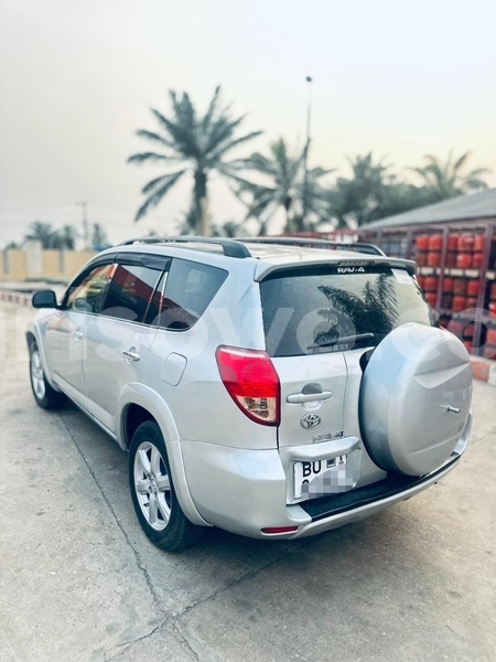Big with watermark toyota rav4 benin cotonou 24256