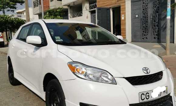 Buy Used Toyota Matrix White Car in Cotonou in Benign Buy Used Toyota Matrix White Car in Cotonou in Benign