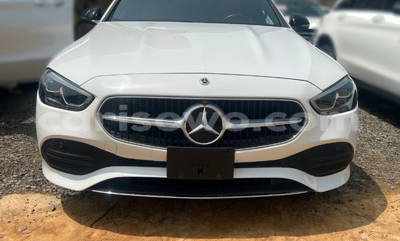 Sayi Na hannu Mercedes-Benz C-Classe White Mota in Cotonou a Benin Sayi Na hannu Mercedes-Benz C-Classe White Mota in Cotonou a Benin