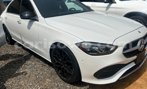 Sayi Na hannu Mercedes-Benz C-Classe White Mota in Cotonou a Benin Sayi Na hannu Mercedes-Benz C-Classe White Mota in Cotonou a Benin