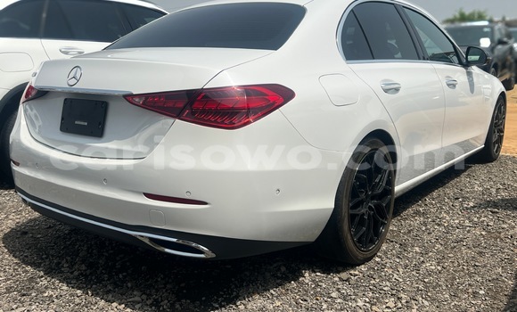 Sayi Na hannu Mercedes-Benz C-Classe White Mota in Cotonou a Benin Sayi Na hannu Mercedes-Benz C-Classe White Mota in Cotonou a Benin