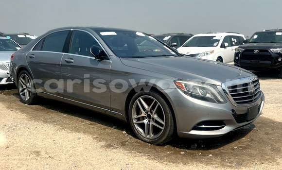 Acheter Occasion Voiture Mercedes-Benz S–Class Gris à Cotonou, Benin Acheter Occasion Voiture Mercedes-Benz S–Class Gris à Cotonou, Benin