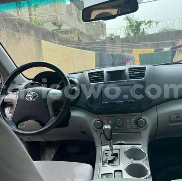 Big with watermark toyota highlander benin cotonou 24283