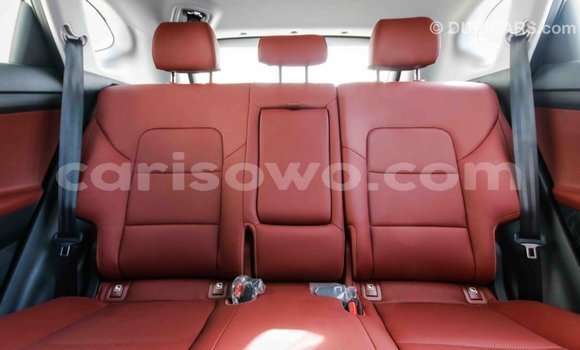 Acheter Import Voiture Hyundai Tucson Blanc à Import - Dubai, Benin Acheter Import Voiture Hyundai Tucson Blanc à Import - Dubai, Benin