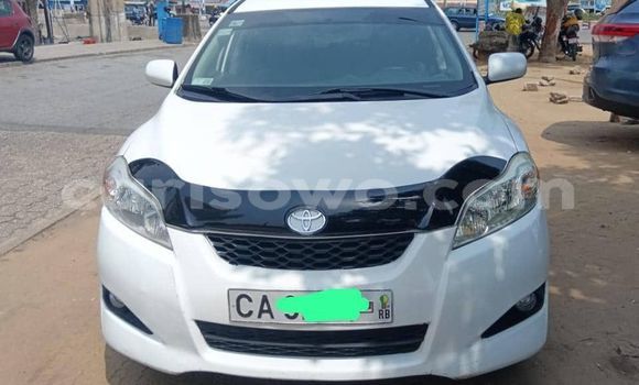 Acheter Occasion Voiture Toyota Matrix Blanc à Cotonou, Benin