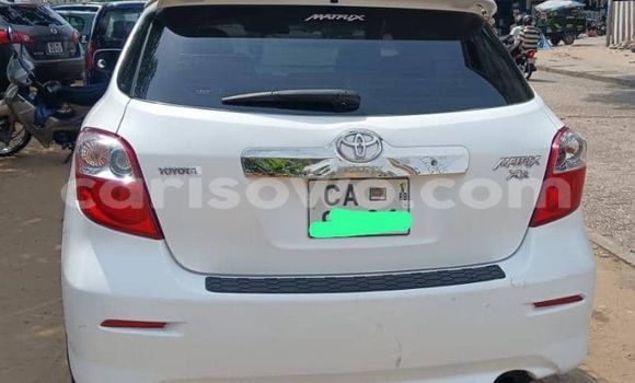 Acheter Occasion Voiture Toyota Matrix Blanc à Cotonou, Benin Acheter Occasion Voiture Toyota Matrix Blanc à Cotonou, Benin