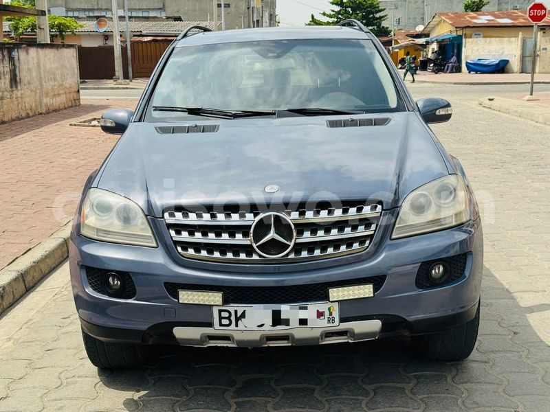 Big with watermark mercedes benz ml class benin cotonou 24310