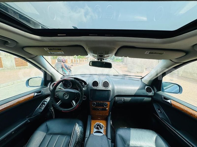 Big with watermark mercedes benz ml class benin cotonou 24310