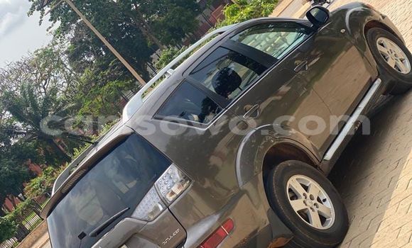 Acheter Occasion Voiture Mitsubishi Outlander Autre à Cotonou, Benin Acheter Occasion Voiture Mitsubishi Outlander Autre à Cotonou, Benin