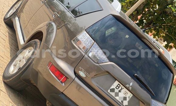 Acheter Occasion Voiture Mitsubishi Outlander Autre à Cotonou, Benin Acheter Occasion Voiture Mitsubishi Outlander Autre à Cotonou, Benin