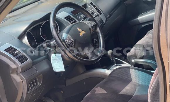 Acheter Occasion Voiture Mitsubishi Outlander Autre à Cotonou, Benin Acheter Occasion Voiture Mitsubishi Outlander Autre à Cotonou, Benin