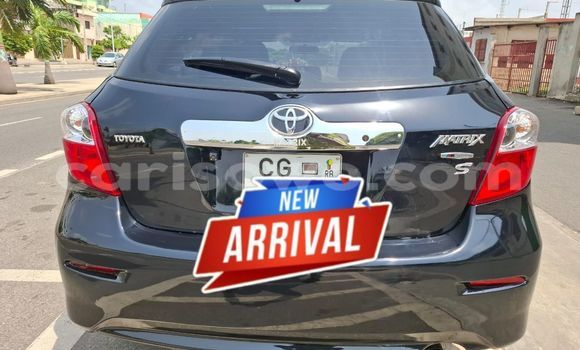 Ra Àlòkù Toyota Matrix Black Ọkọ̀ in Cotonou ni Benin Ra Àlòkù Toyota Matrix Black Ọkọ̀ in Cotonou ni Benin