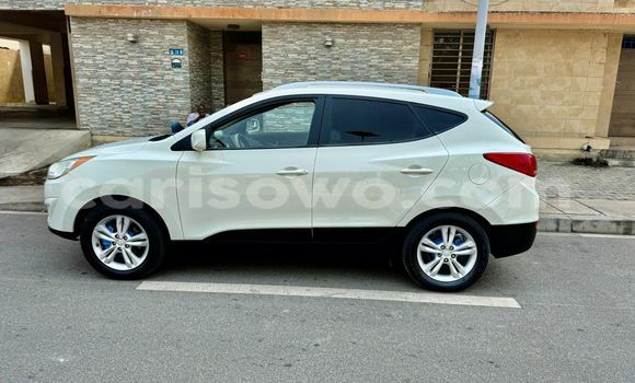 Acheter Occasion Voiture Hyundai Tucson Blanc à Cotonou, Benin Acheter Occasion Voiture Hyundai Tucson Blanc à Cotonou, Benin