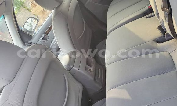 Acheter Occasion Voiture Hyundai Santa Fe Gris à Cotonou, Benin Acheter Occasion Voiture Hyundai Santa Fe Gris à Cotonou, Benin