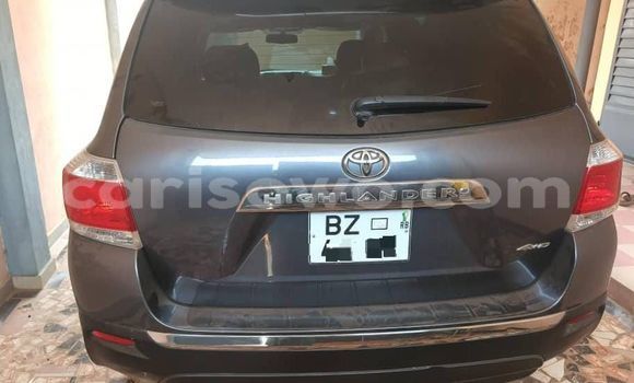 Acheter Occasion Voiture Toyota Highlander Vert à Cotonou, Benin Acheter Occasion Voiture Toyota Highlander Vert à Cotonou, Benin