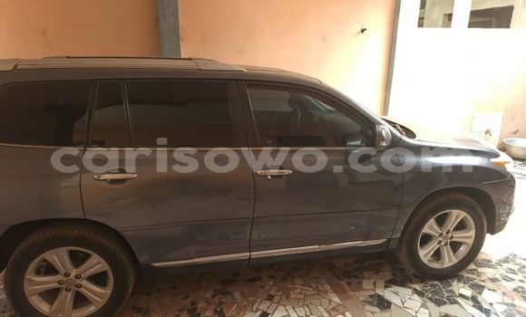 Acheter Occasion Voiture Toyota Highlander Vert à Cotonou, Benin Acheter Occasion Voiture Toyota Highlander Vert à Cotonou, Benin