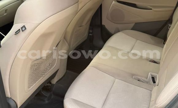 Acheter Occasion Voiture Hyundai Tucson Noir à Cotonou, Benin Acheter Occasion Voiture Hyundai Tucson Noir à Cotonou, Benin