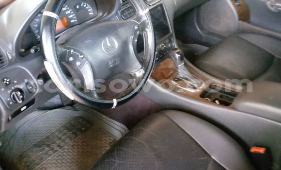 Acheter Occasion Voiture Mercedes-Benz C-Classe Gris à Cotonou, Benin Acheter Occasion Voiture Mercedes-Benz C-Classe Gris à Cotonou, Benin