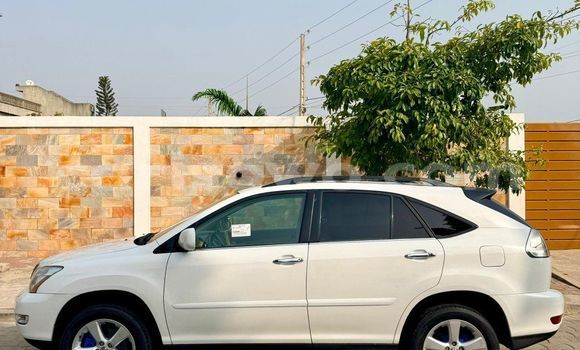 Acheter Occasion Voiture Lexus RX 330 Blanc à Cotonou, Benin Acheter Occasion Voiture Lexus RX 330 Blanc à Cotonou, Benin