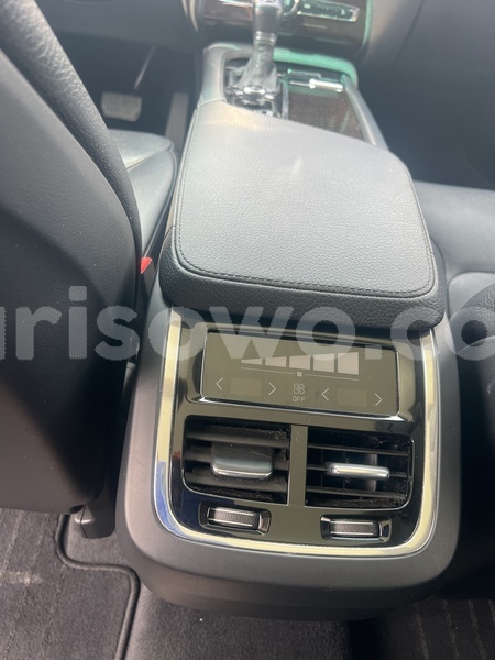 Big with watermark volvo xc90 benin cotonou 24334