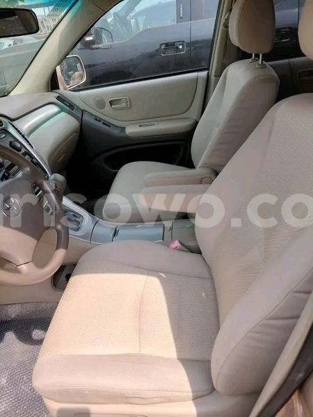 Big with watermark toyota highlander benin cotonou 24335