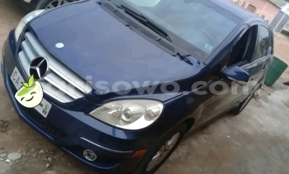 Acheter Occasion Voiture Mercedes-Benz A200 Noir à Cotonou, Benin Acheter Occasion Voiture Mercedes-Benz A200 Noir à Cotonou, Benin