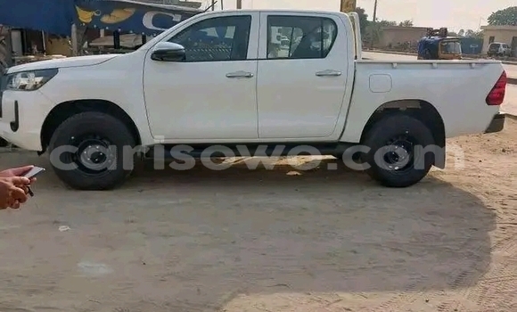 Acheter Occasion Voiture Toyota Hilux Blanc à Cotonou, Benin Acheter Occasion Voiture Toyota Hilux Blanc à Cotonou, Benin