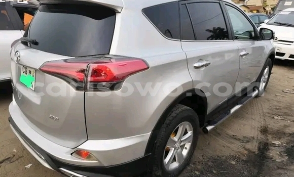 Acheter Occasion Voiture Toyota RAV4 Other à Cotonou, Benin Acheter Occasion Voiture Toyota RAV4 Other à Cotonou, Benin